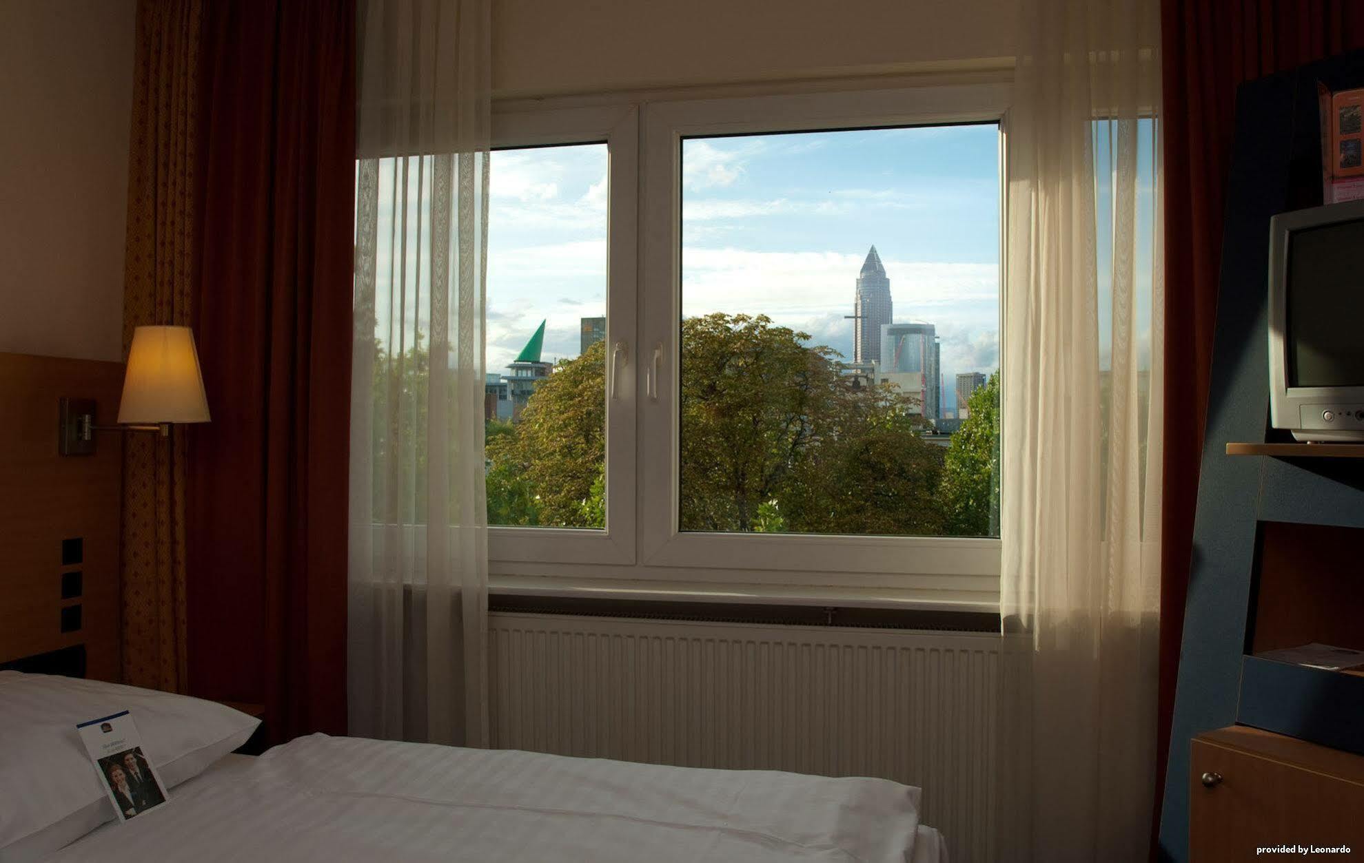 Hotel Plaza Frankfurt nad Menem Pokój zdjęcie